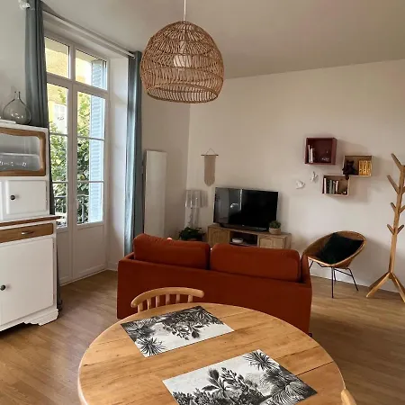 Calme Avec Balcons & Vue Sur Thermes Apartment *